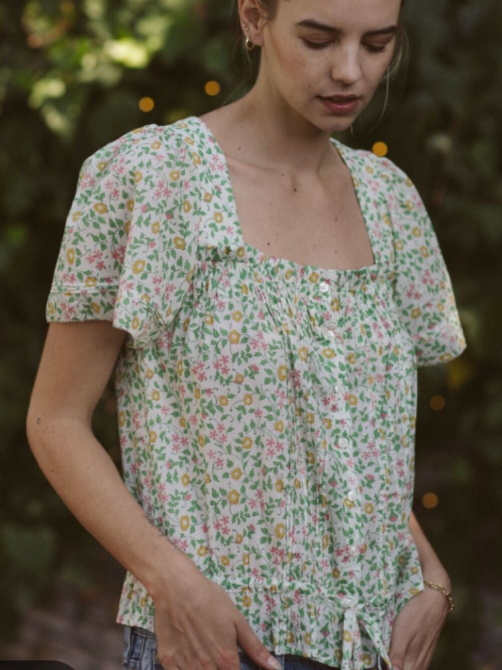 TROVATA Lorita Green Floral Peasant Blouse